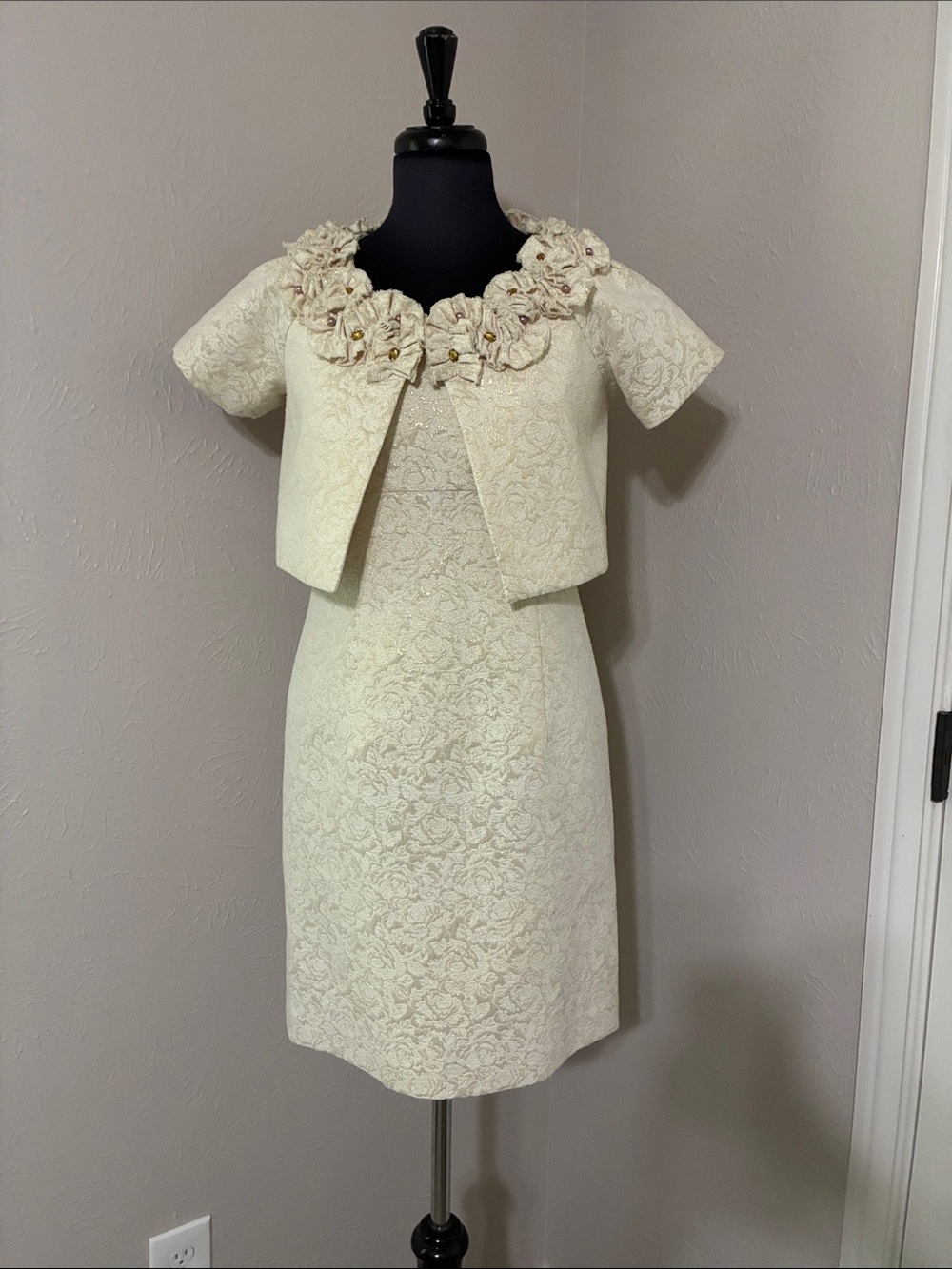 Jessica Howard Cream and Gold Brocade Dress with Decorative Collar